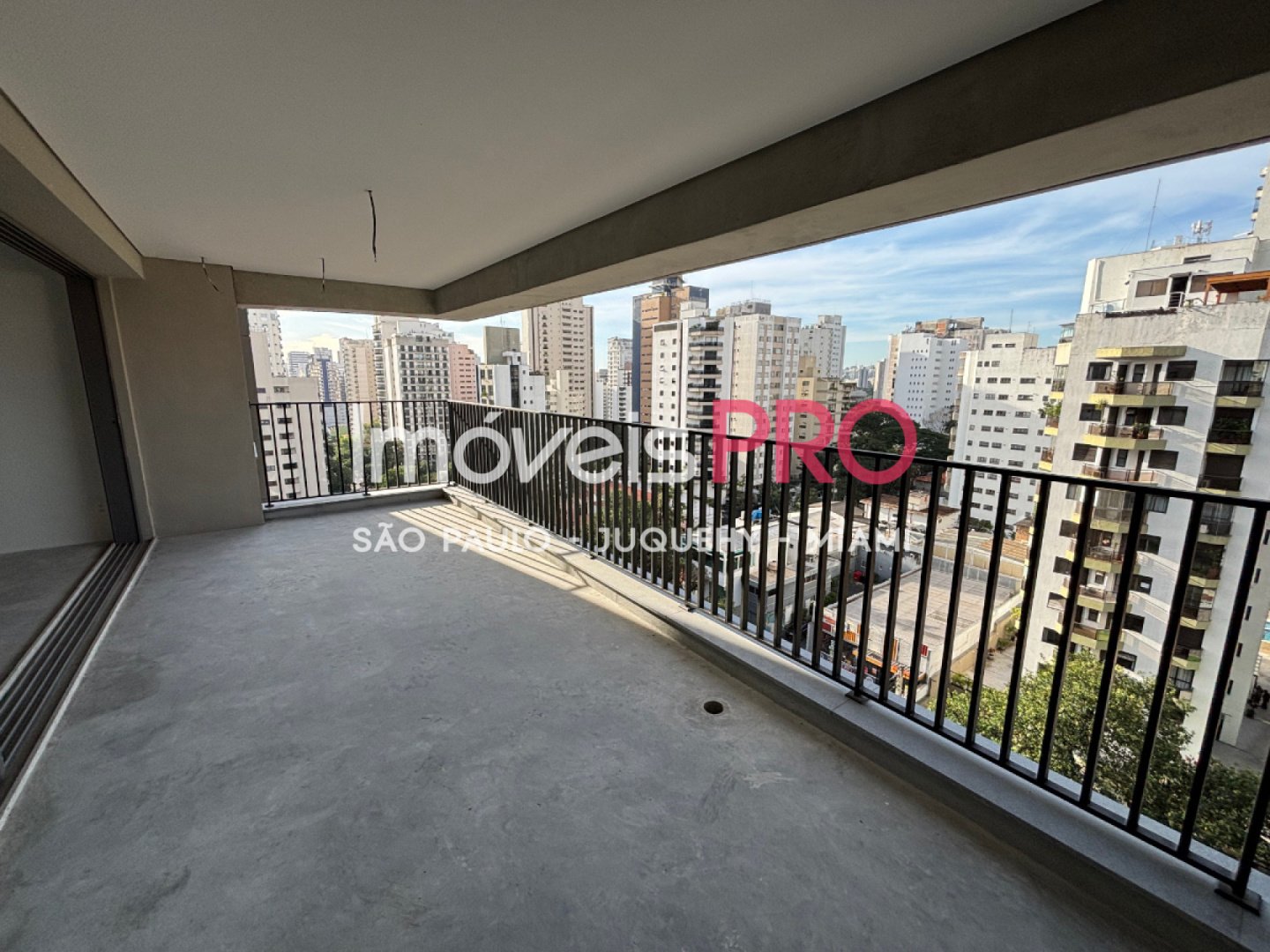 Foto :: https://assets.imoveispro.com.br/thumb/IP39408/apartamento-venda-moema_IP39408_23_1920x1080.jpg?