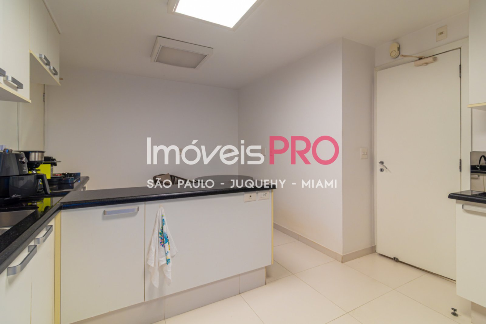Foto :: https://assets.imoveispro.com.br/thumb/IP39413/apartamento-venda-vila-nova-conceicao_IP39413_23_1920x1080.jpg?