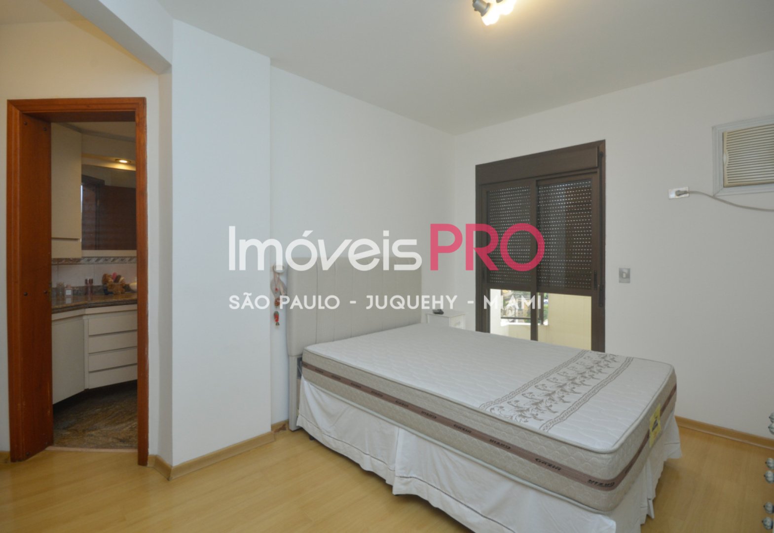 Foto :: https://assets.imoveispro.com.br/thumb/IP39423/apartamento-venda-vila-mariana_IP39423_29_1920x1080.jpg?