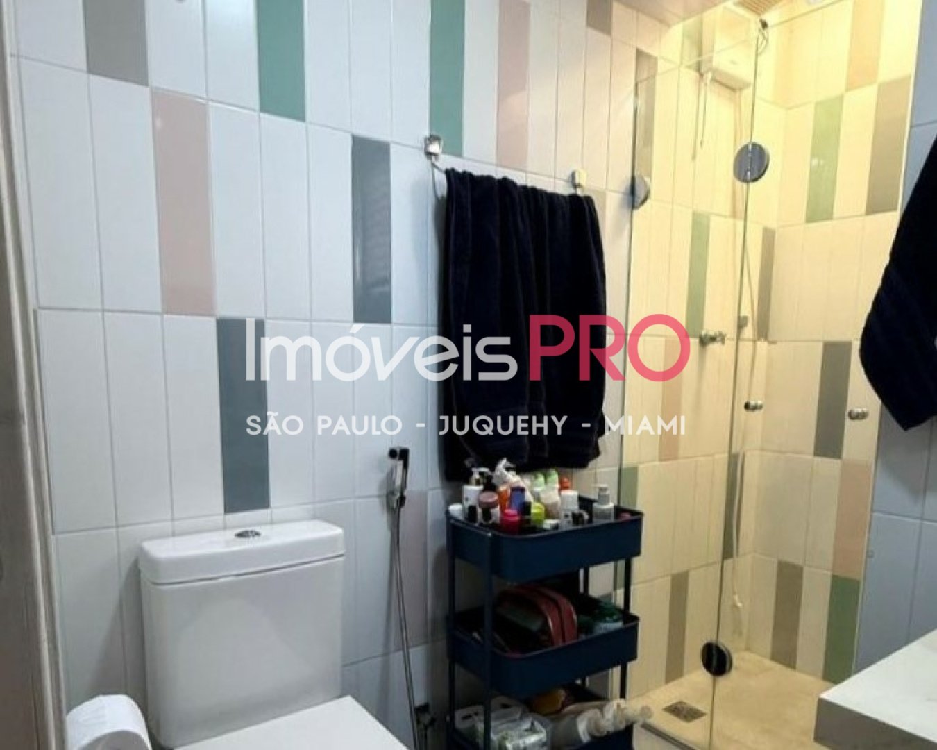 Foto :: https://assets.imoveispro.com.br/thumb/IP39426/apartamento-venda-itaim-bibi_IP39426_17_1920x1080.jpg?