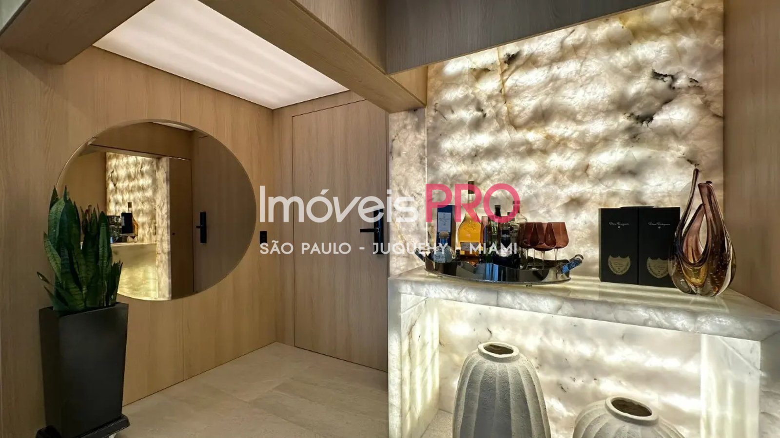 Foto :: https://assets.imoveispro.com.br/thumb/IP39429/apartamento-venda-paraiso_IP39429_11_1920x1080.jpg?