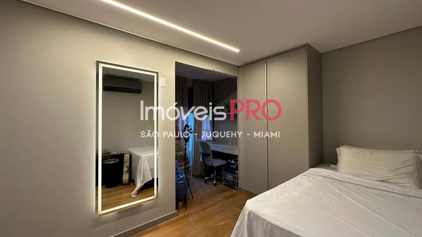 Foto :: IP39429