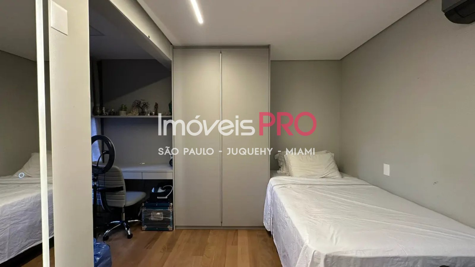 Foto :: IP39429
