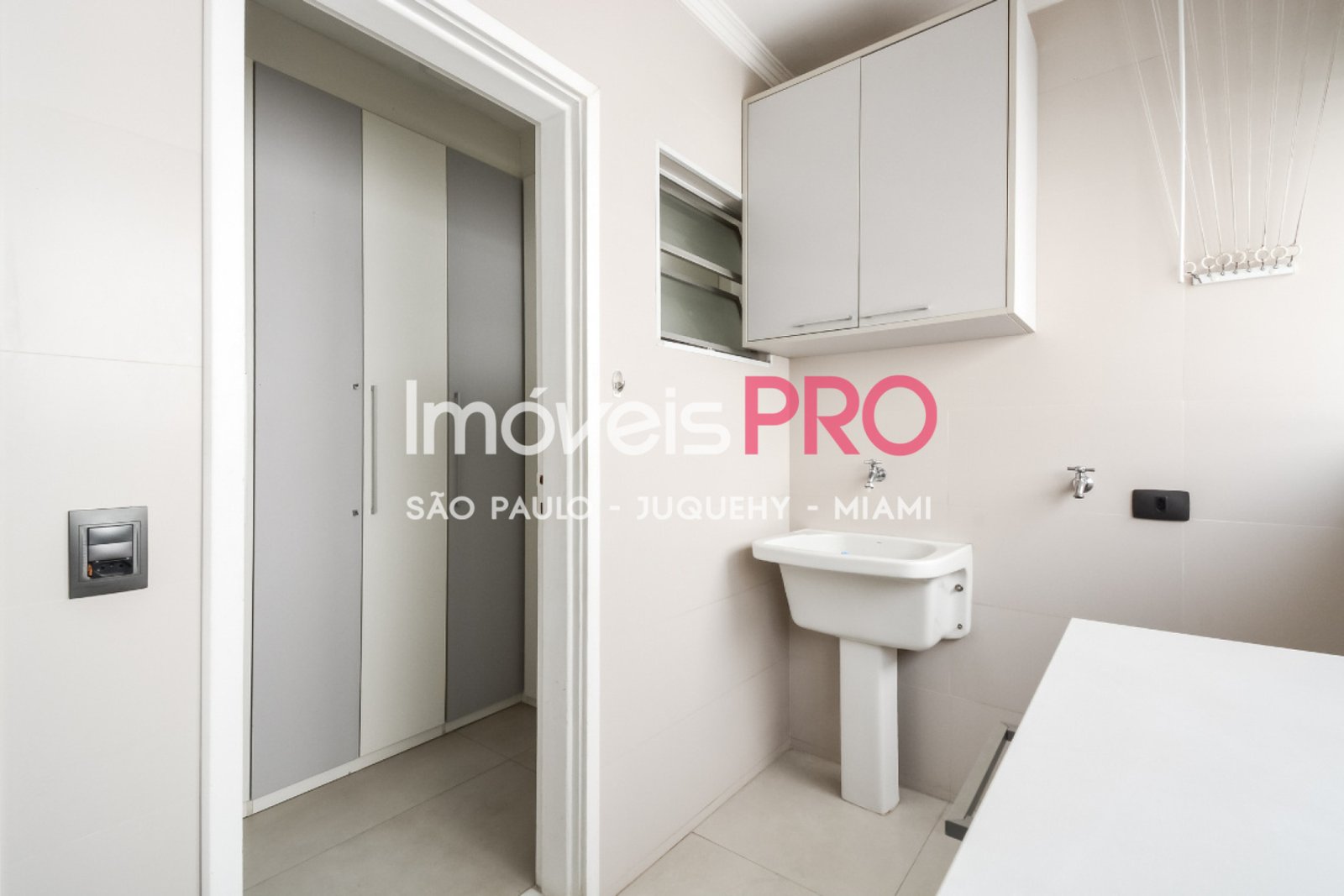 Foto :: IP39431