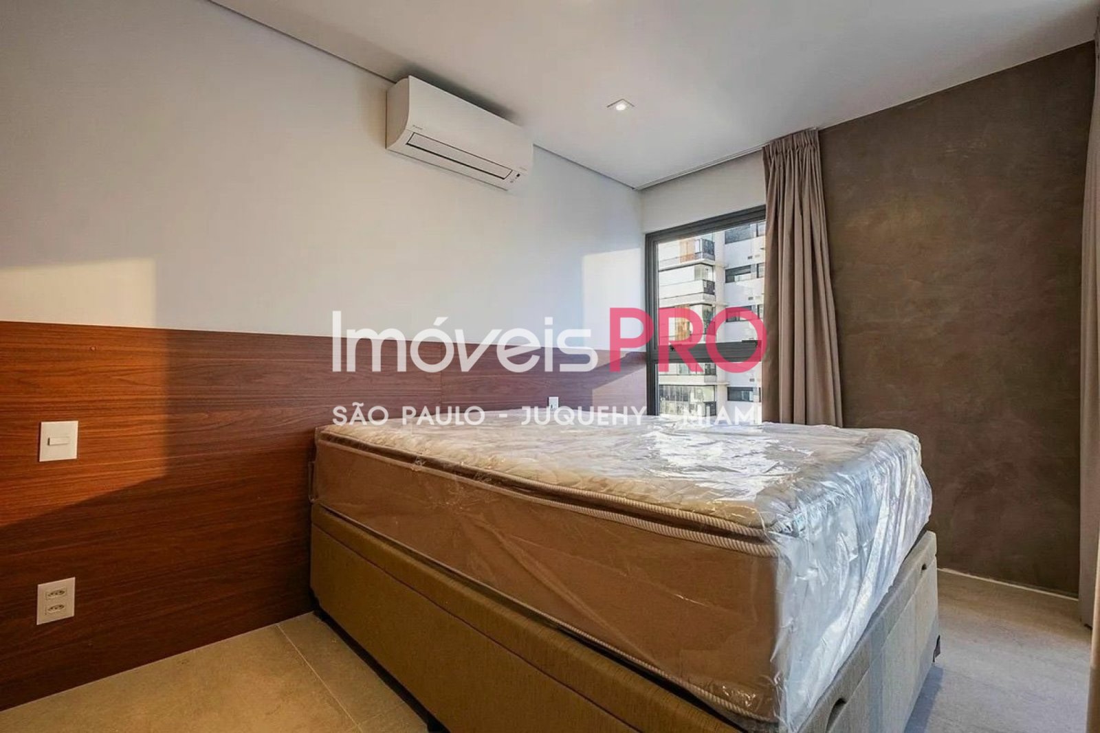 Foto :: https://assets.imoveispro.com.br/thumb/IP39445/apartamento-aluguel-pinheiros_IP39445_11_1920x1080.jpg?
