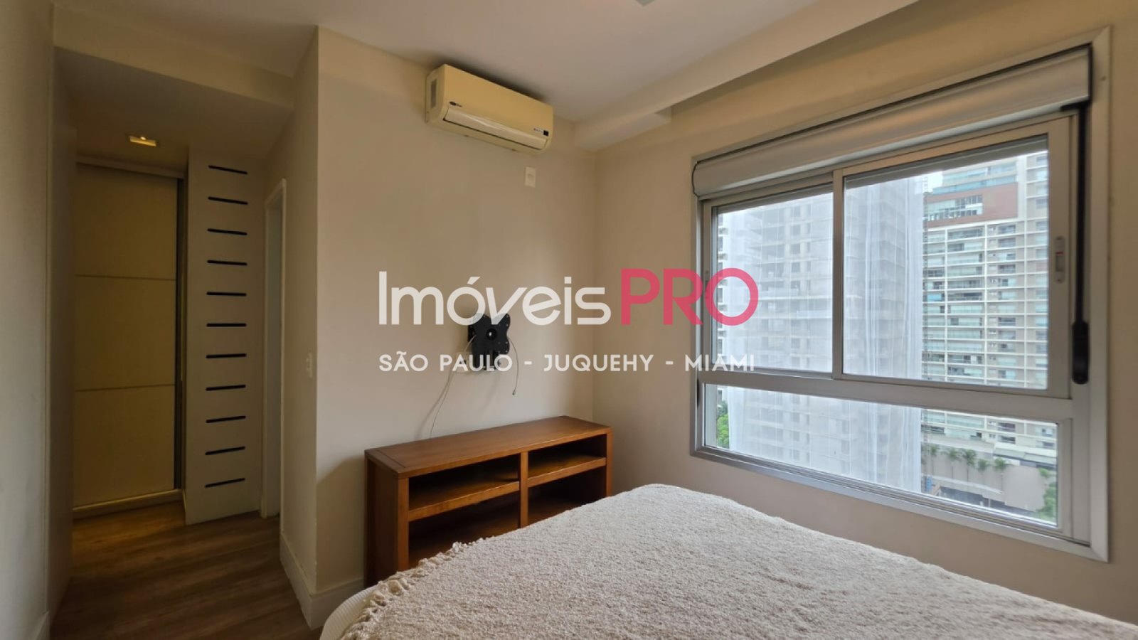 Foto :: IP39448