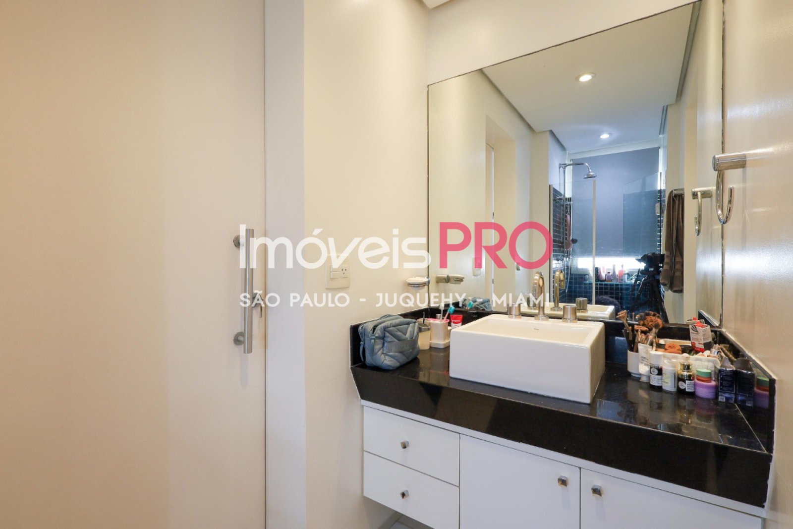 Foto :: https://assets.imoveispro.com.br/thumb/IP39449/apartamento-venda-brooklin_IP39449_23_1920x1080.jpg?