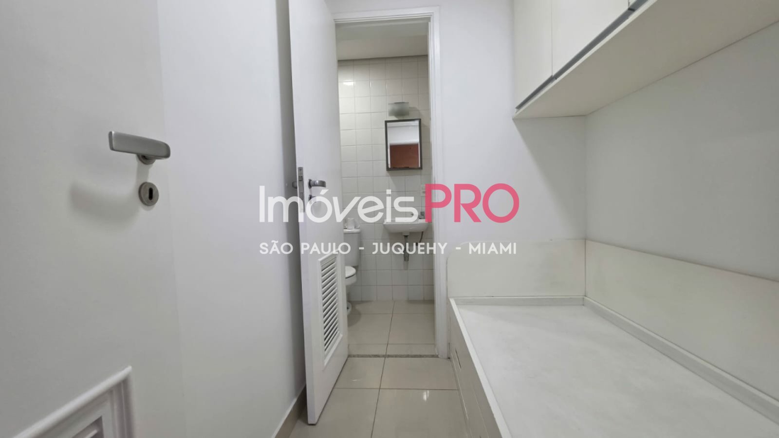Foto :: https://assets.imoveispro.com.br/thumb/IP39456/apartamento-venda-campo-belo_IP39456_23_1920x1080.jpg?