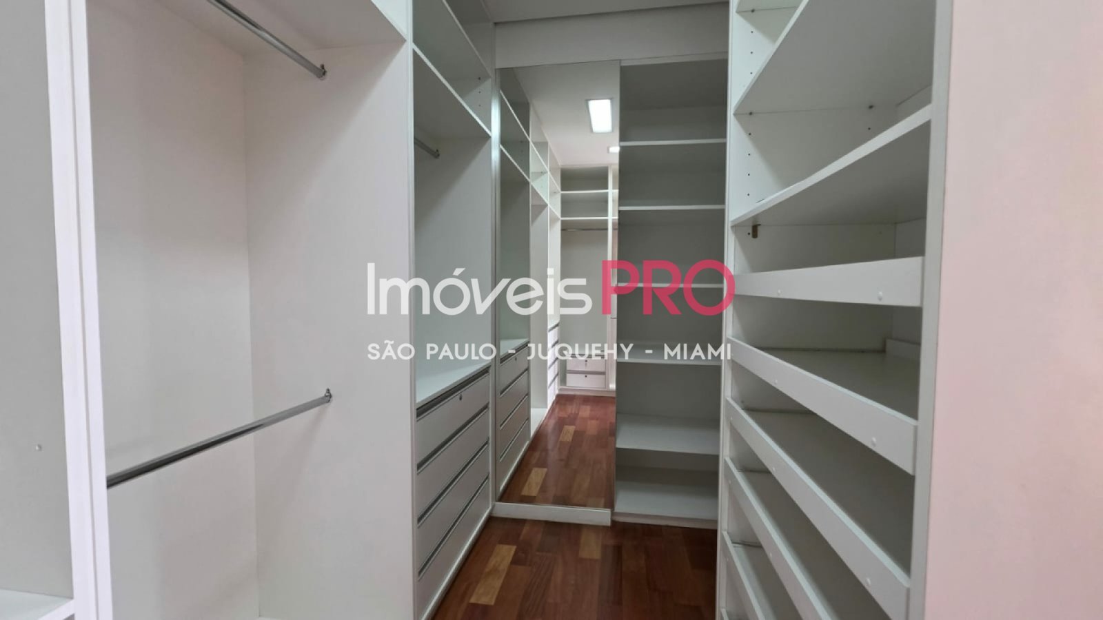 Foto :: IP39456