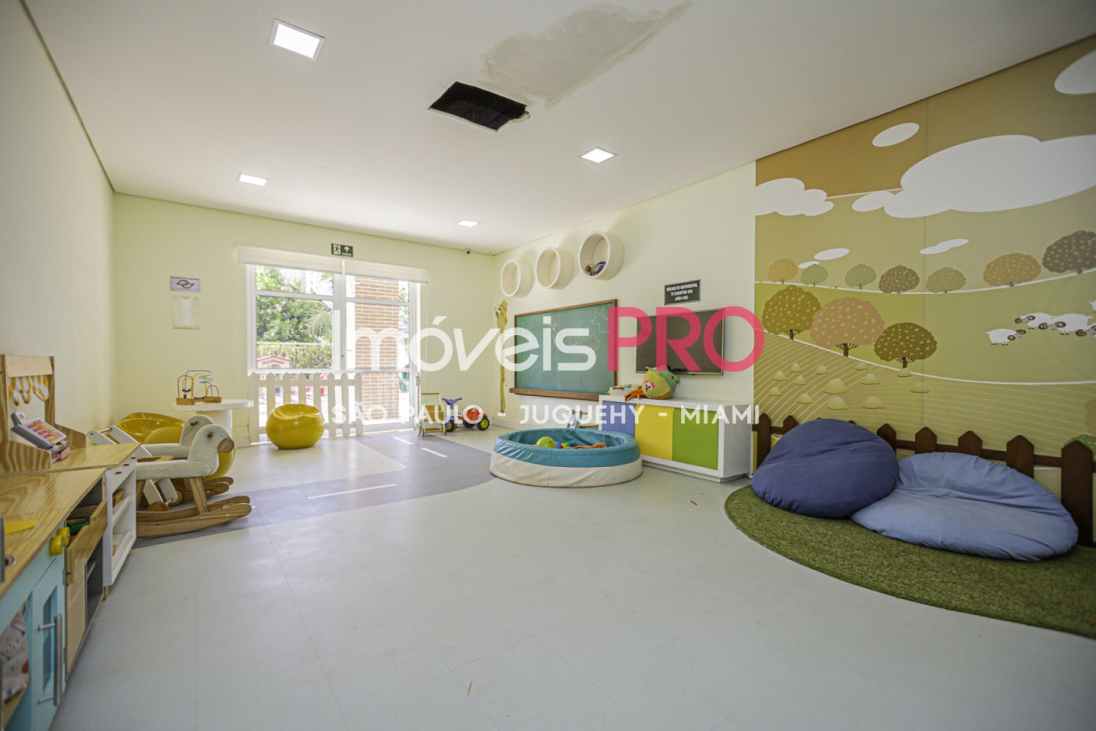 Foto :: IP39460