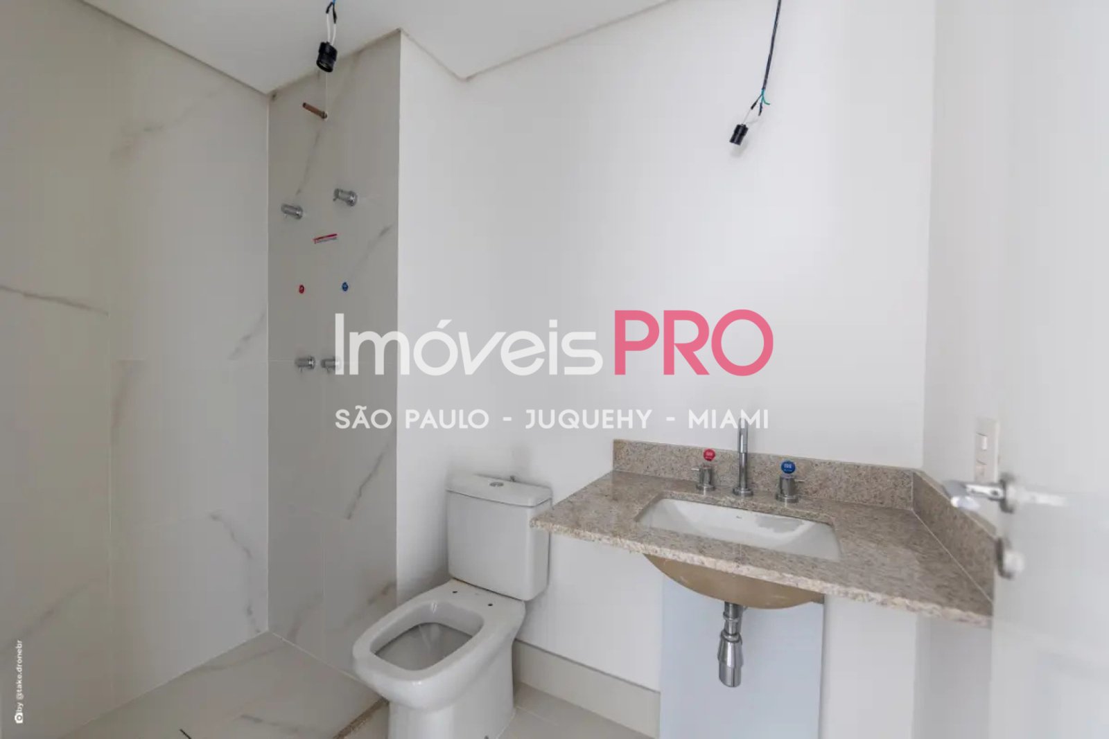 Foto :: https://assets.imoveispro.com.br/thumb/IP39463/apartamento-venda-moema_IP39463_11_1920x1080.jpg?
