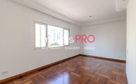Apartamento em Moema — foto 1 (Ref. IP39465)