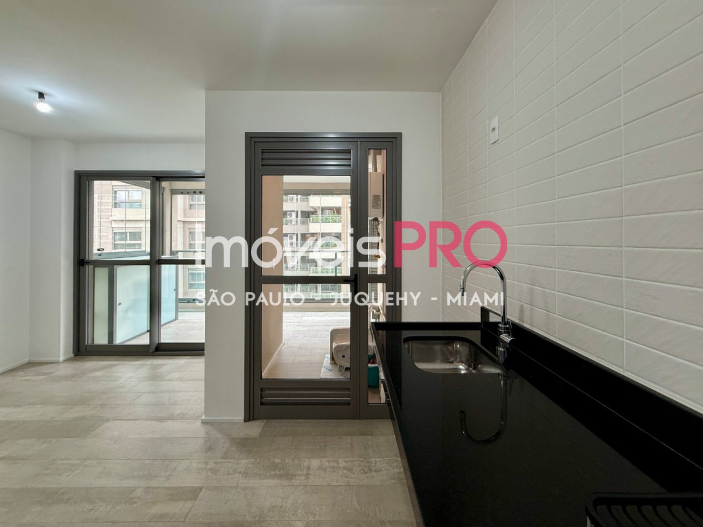 Foto :: https://assets.imoveispro.com.br/thumb/IP39466/apartamento-venda-moema_IP39466_11_1920x1080.jpg?