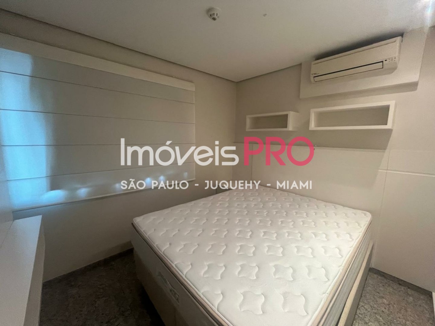 Foto :: IP39467