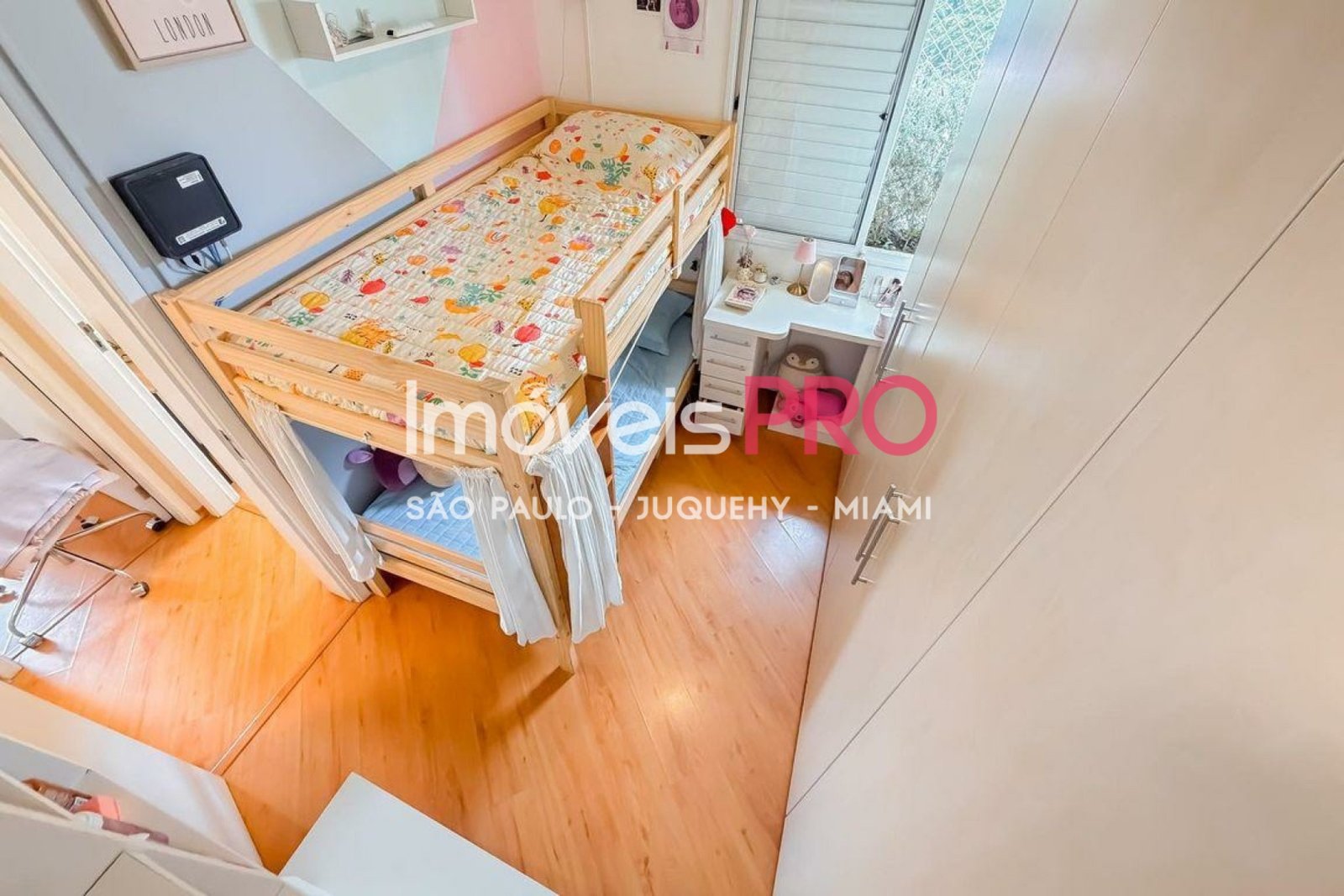 Foto :: IP39469