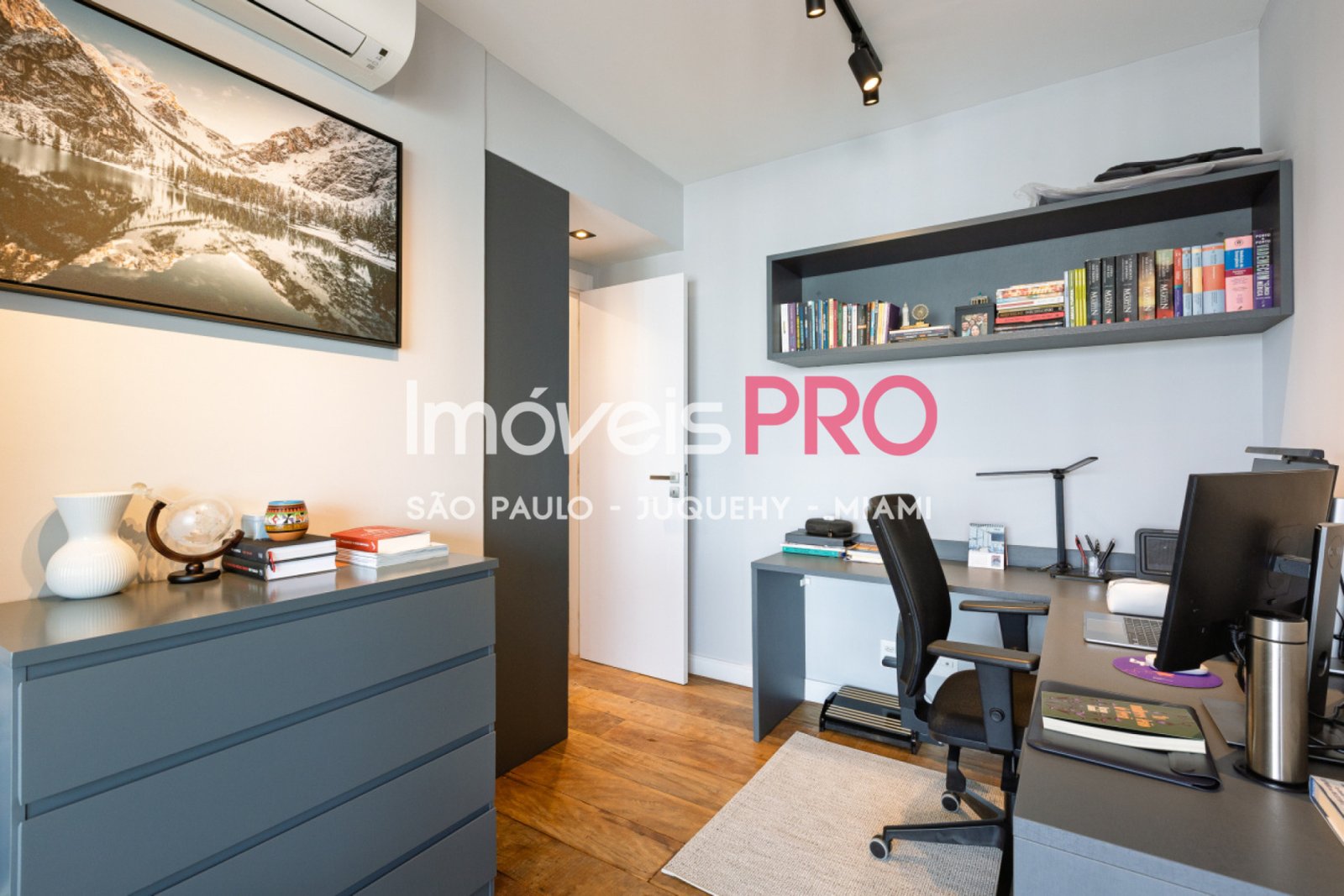Foto :: IP39470