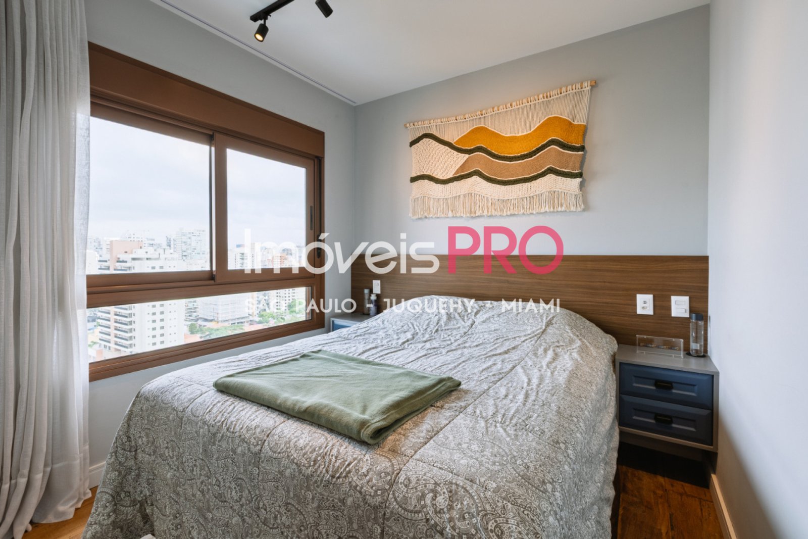 Foto :: https://assets.imoveispro.com.br/thumb/IP39470/apartamento-venda-campo-belo_IP39470_23_1920x1080.jpg?