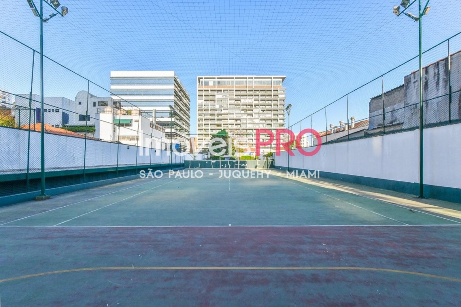 Foto :: https://assets.imoveispro.com.br/thumb/IP39471/apartamento-venda-moema_IP39471_53_1920x1080.jpg?