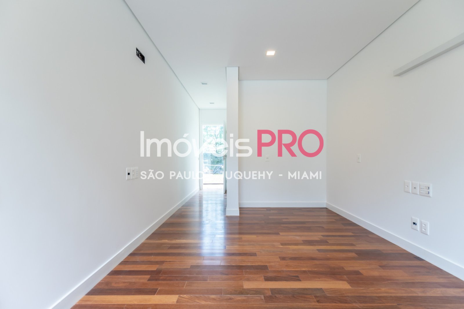 Foto :: https://assets.imoveispro.com.br/thumb/IP39476/condominio-venda-chacara-flora_IP39476_35_1920x1080.jpg?