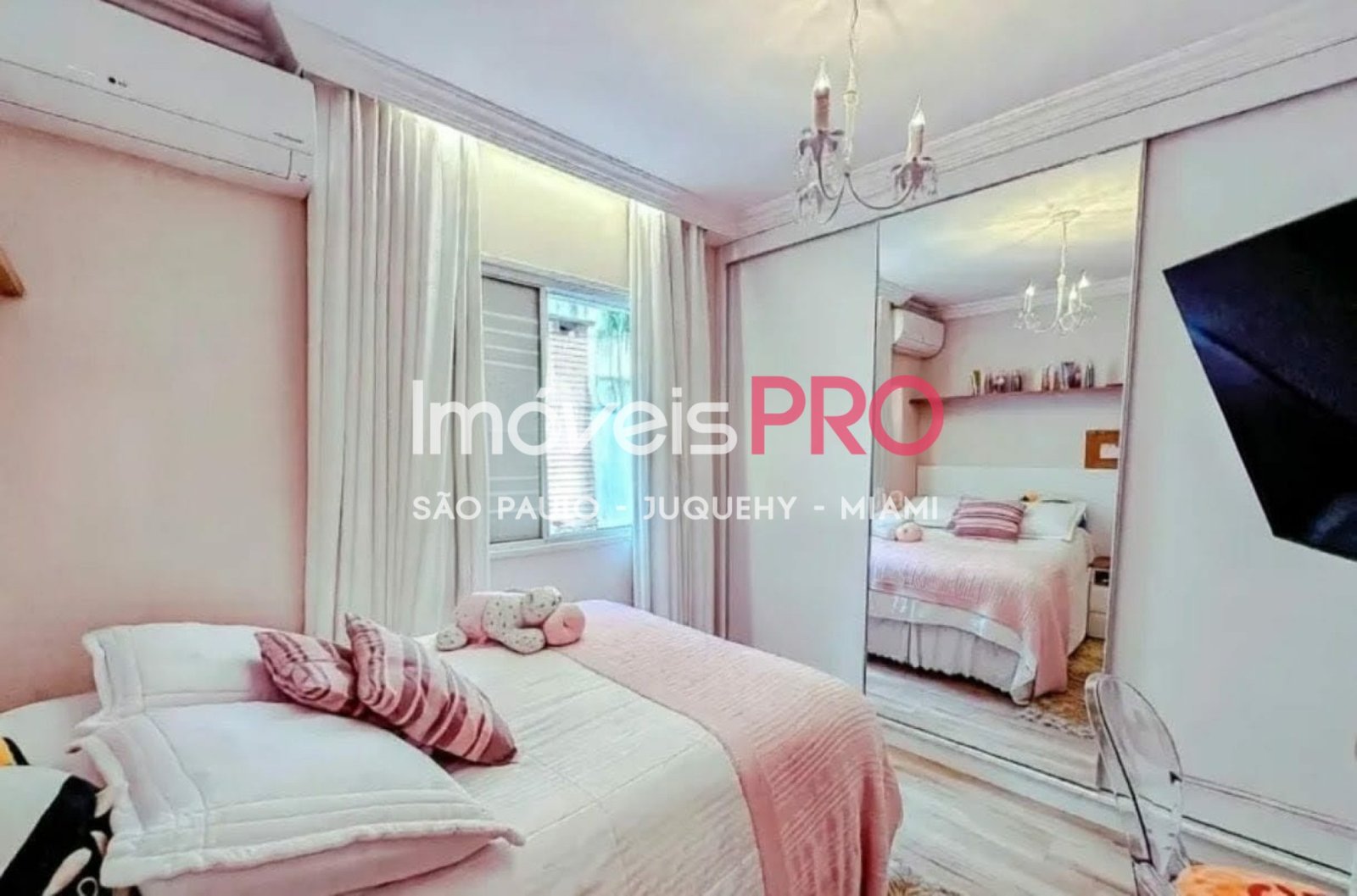 Foto :: IP39478