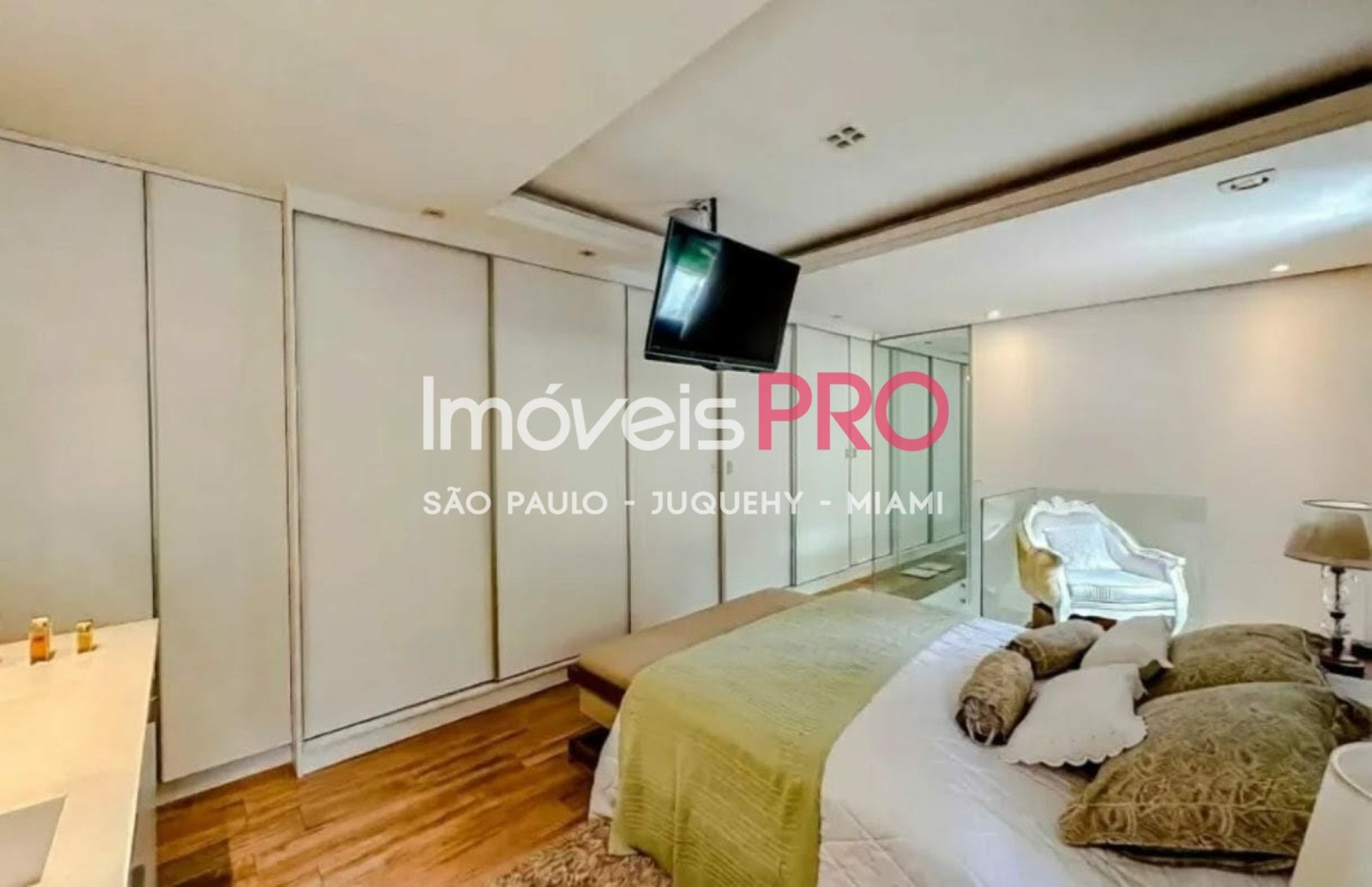 Foto :: IP39478
