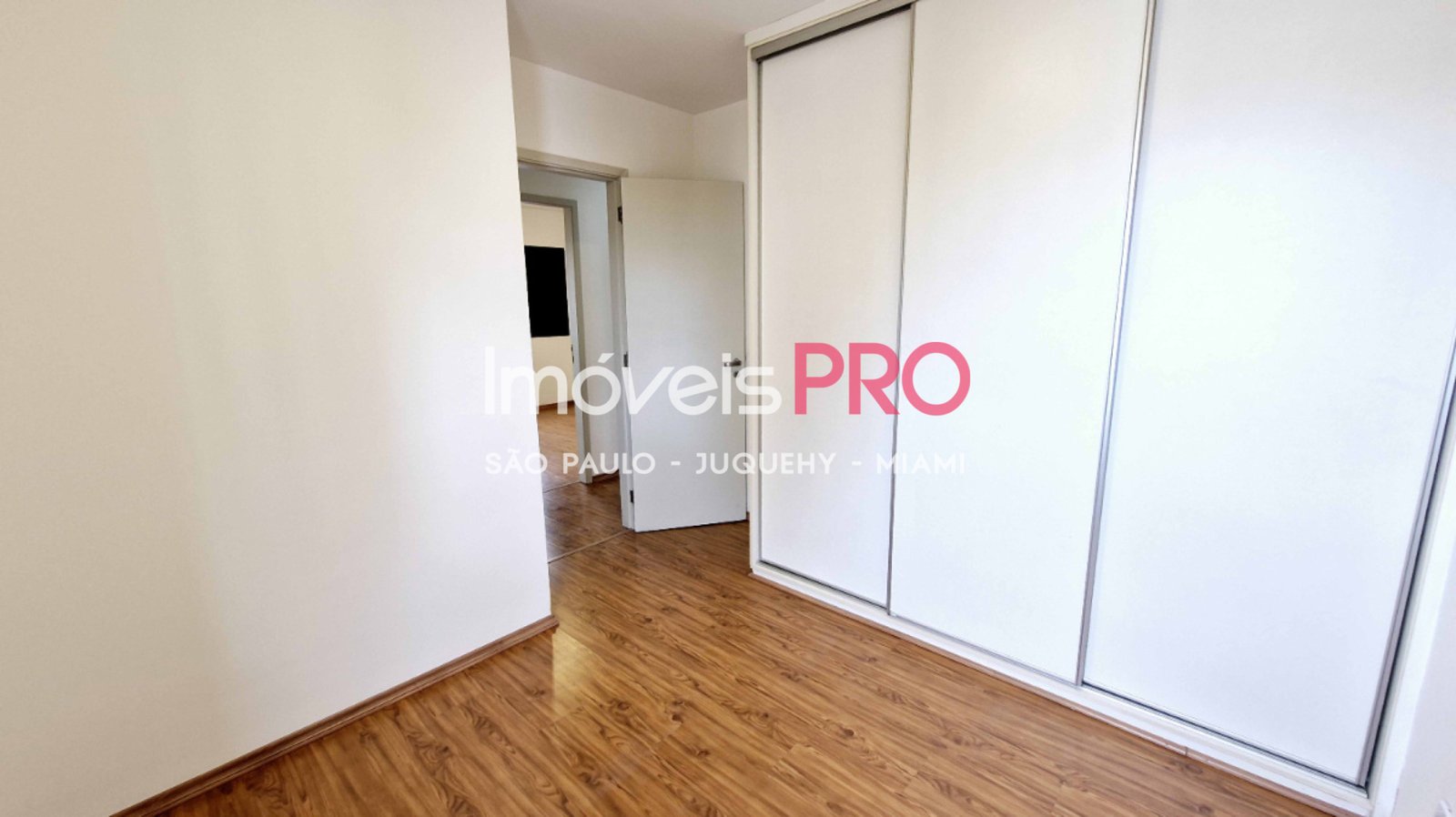 Foto :: https://assets.imoveispro.com.br/thumb/IP39480/apartamento-venda-brooklin_IP39480_17_1920x1080.jpg?