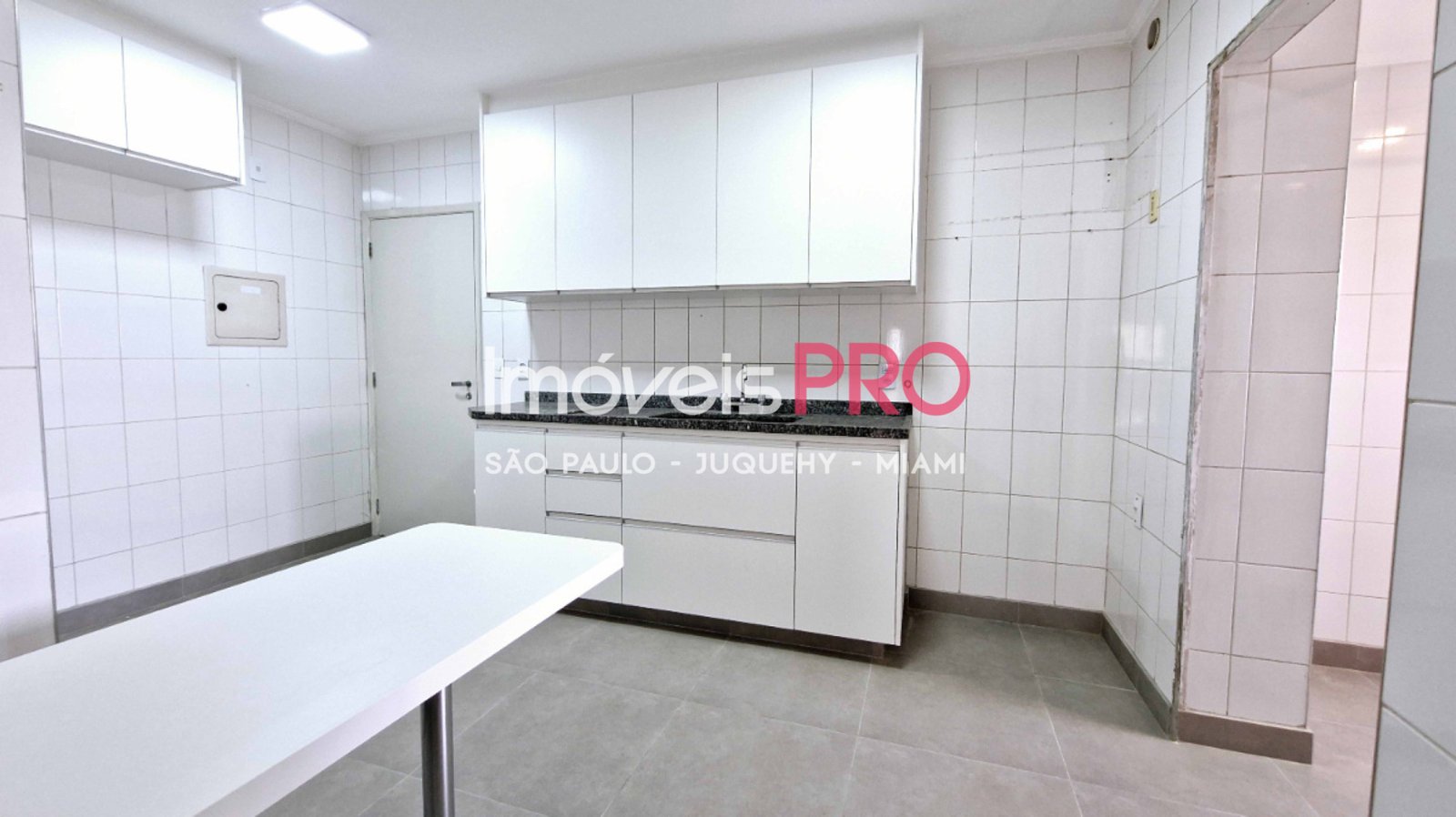 Foto :: https://assets.imoveispro.com.br/thumb/IP39480/apartamento-venda-brooklin_IP39480_29_1920x1080.jpg?