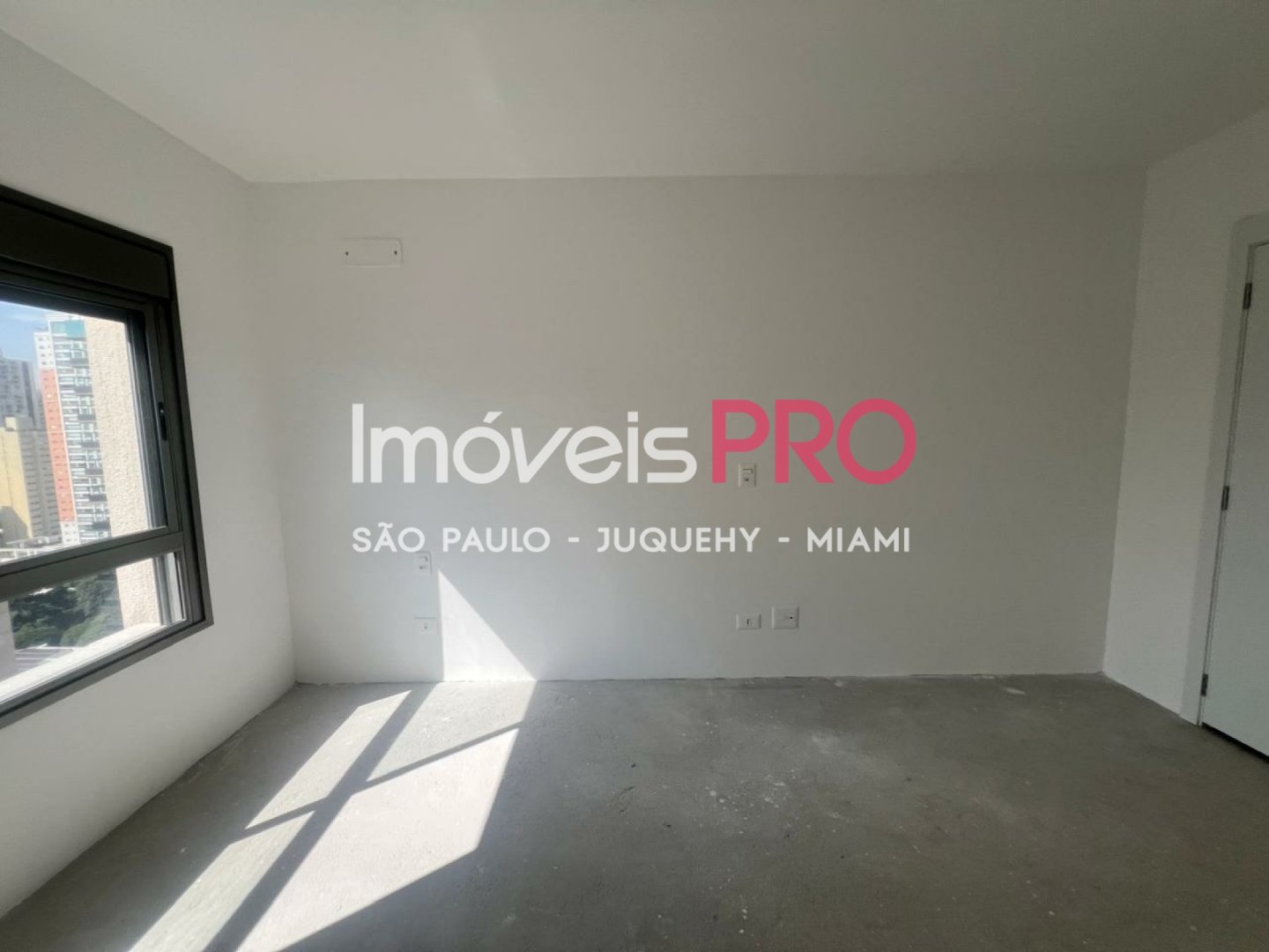 Foto :: IP39482