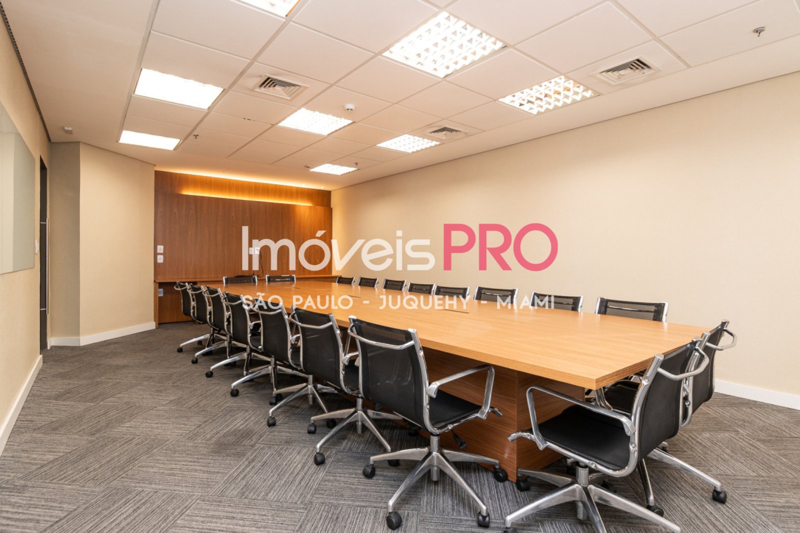 Foto :: https://assets.imoveispro.com.br/thumb/IP39491/conj-comercial-aluguel-vila-olimpia_IP39491_11_1920x1080.jpg?