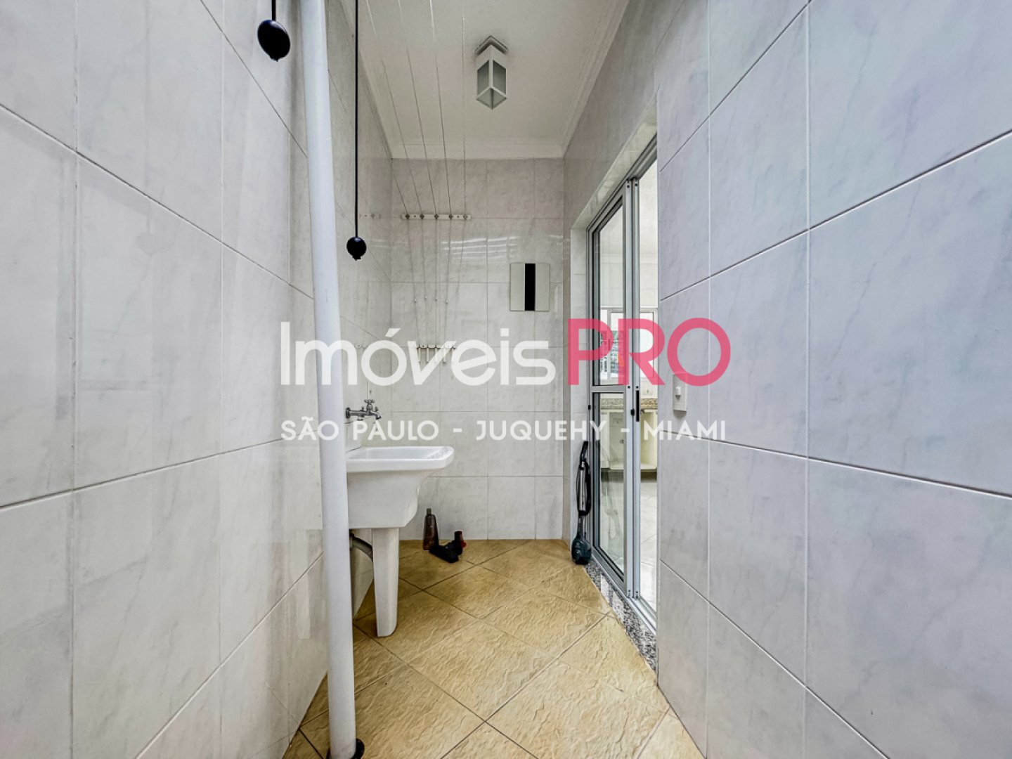 Foto :: https://assets.imoveispro.com.br/thumb/IP39511/casa-venda-vila-clementino_IP39511_11_1920x1080.jpg?