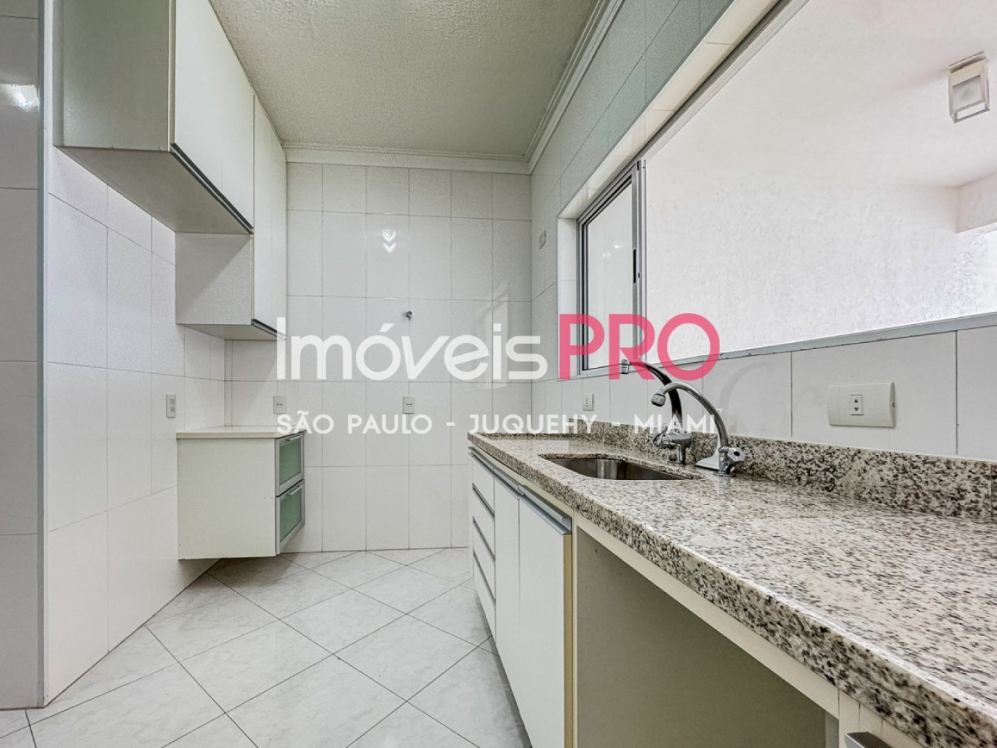 Foto :: IP39511