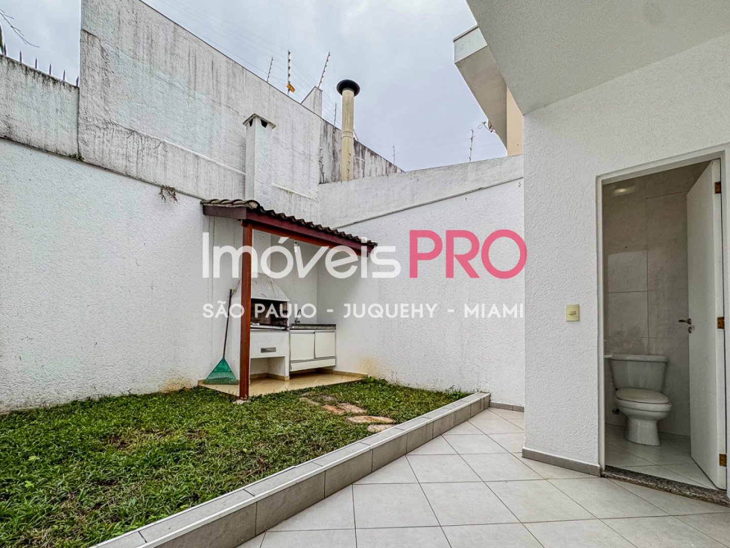 Foto :: IP39511