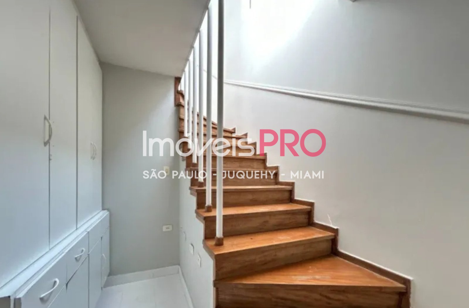 Foto :: https://assets.imoveispro.com.br/thumb/IP39514/casa-venda-vila-nova-conceicao_IP39514_11_1920x1080.jpg?