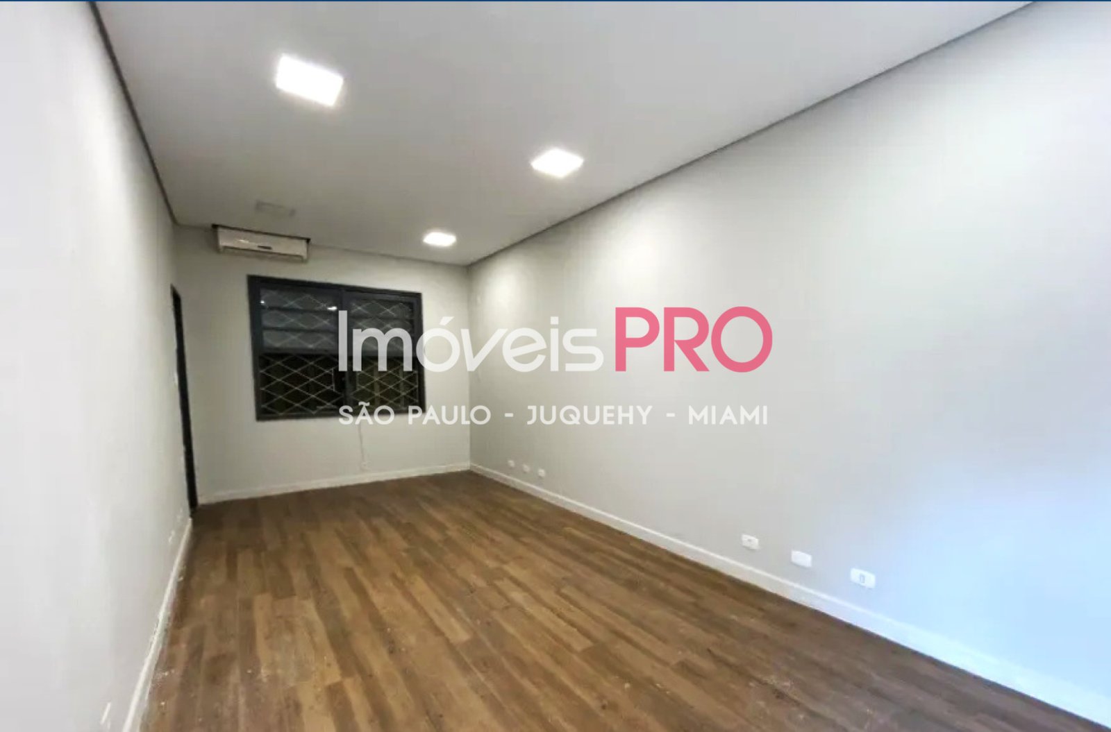 Foto :: IP39514