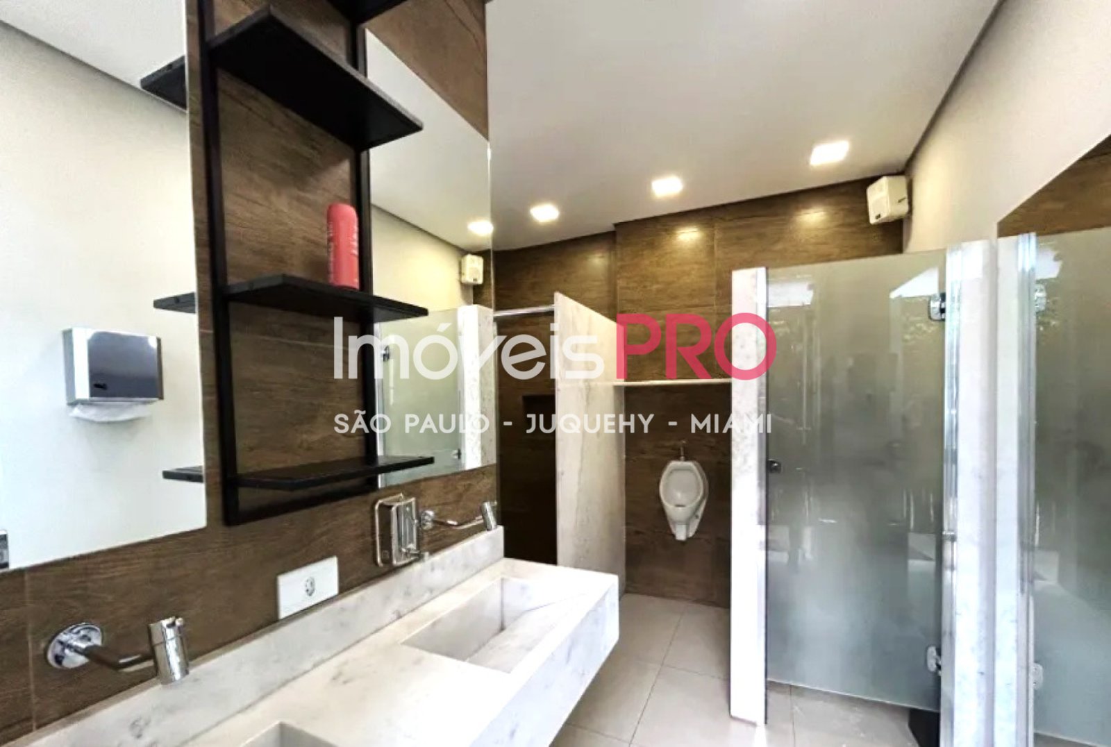 Foto :: IP39514