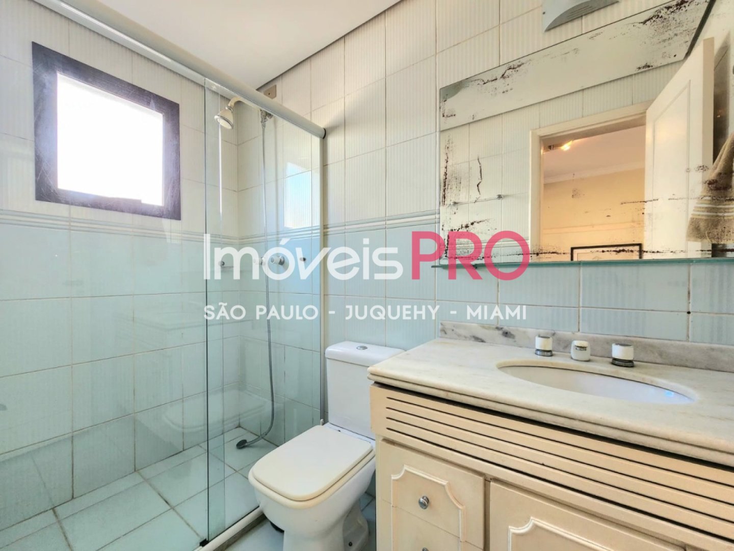 Foto :: https://assets.imoveispro.com.br/thumb/IP39515/apartamento-venda-real-parque_IP39515_23_1920x1080.jpg?