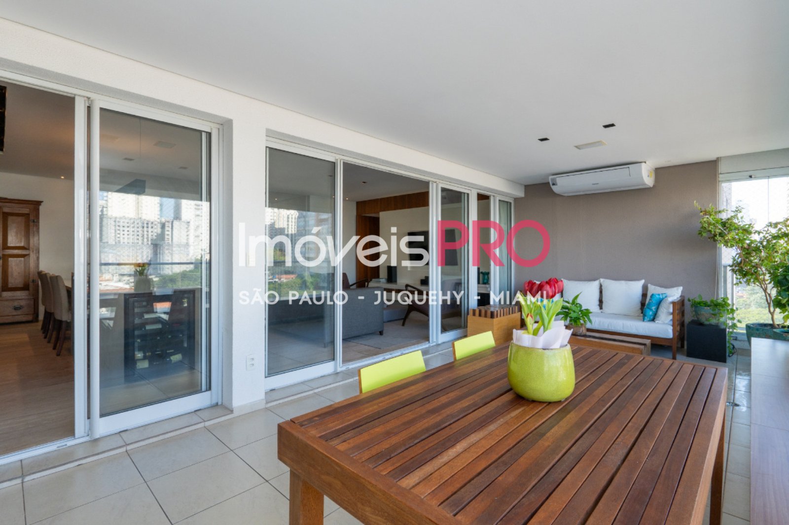 Foto :: https://assets.imoveispro.com.br/thumb/IP39518/apartamento-venda-brooklin_IP39518_11_1920x1080.jpg?