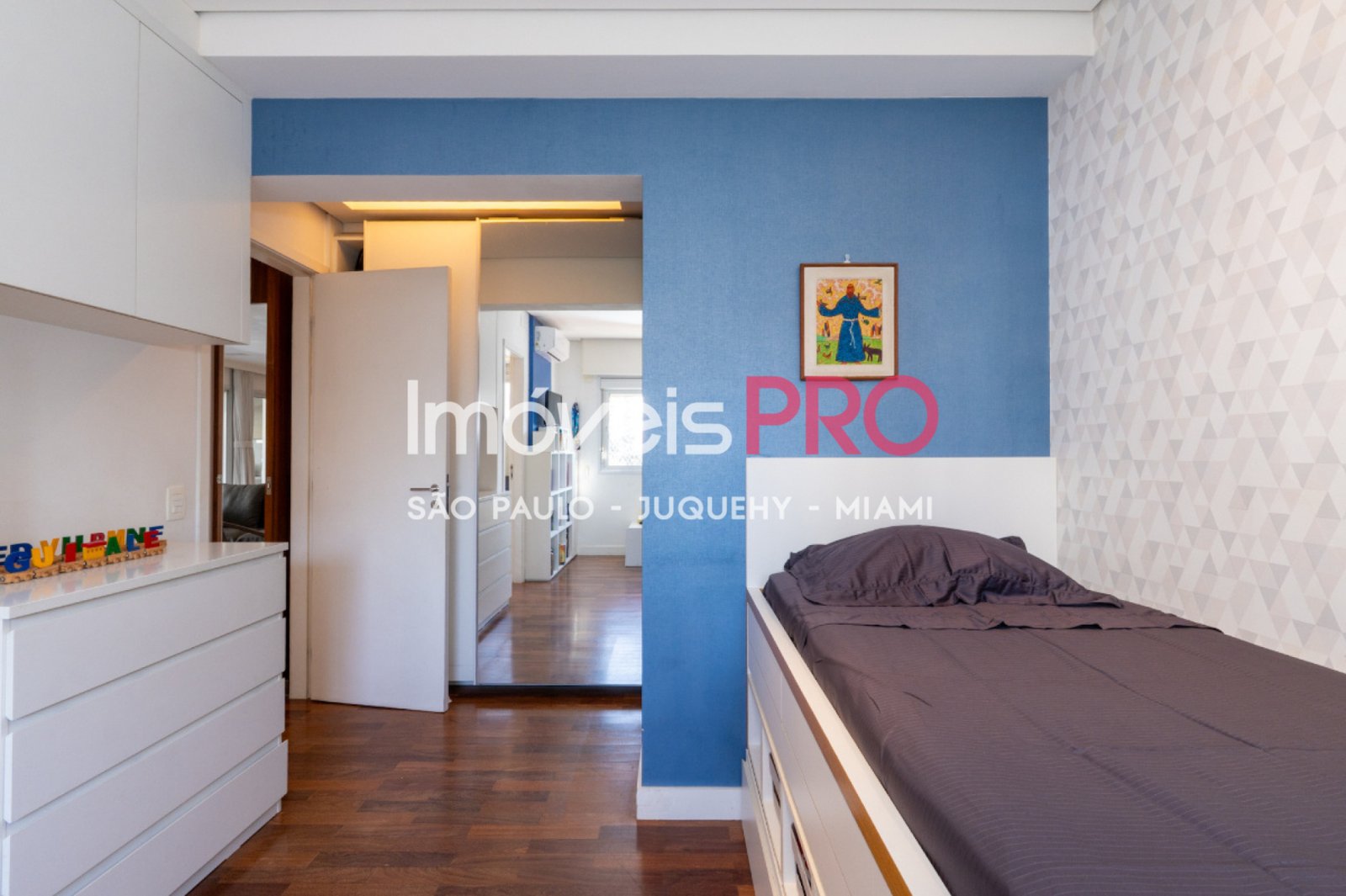 Foto :: IP39518