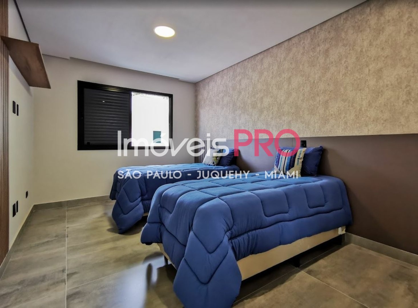 Foto :: IP39534