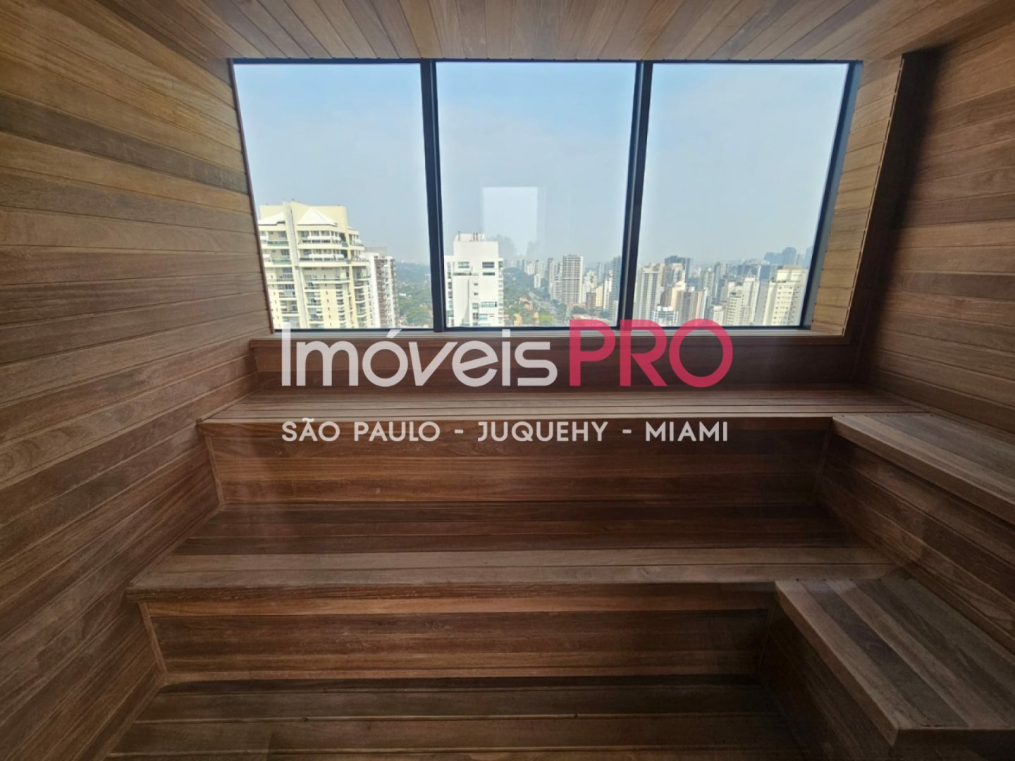 Foto :: IP39538