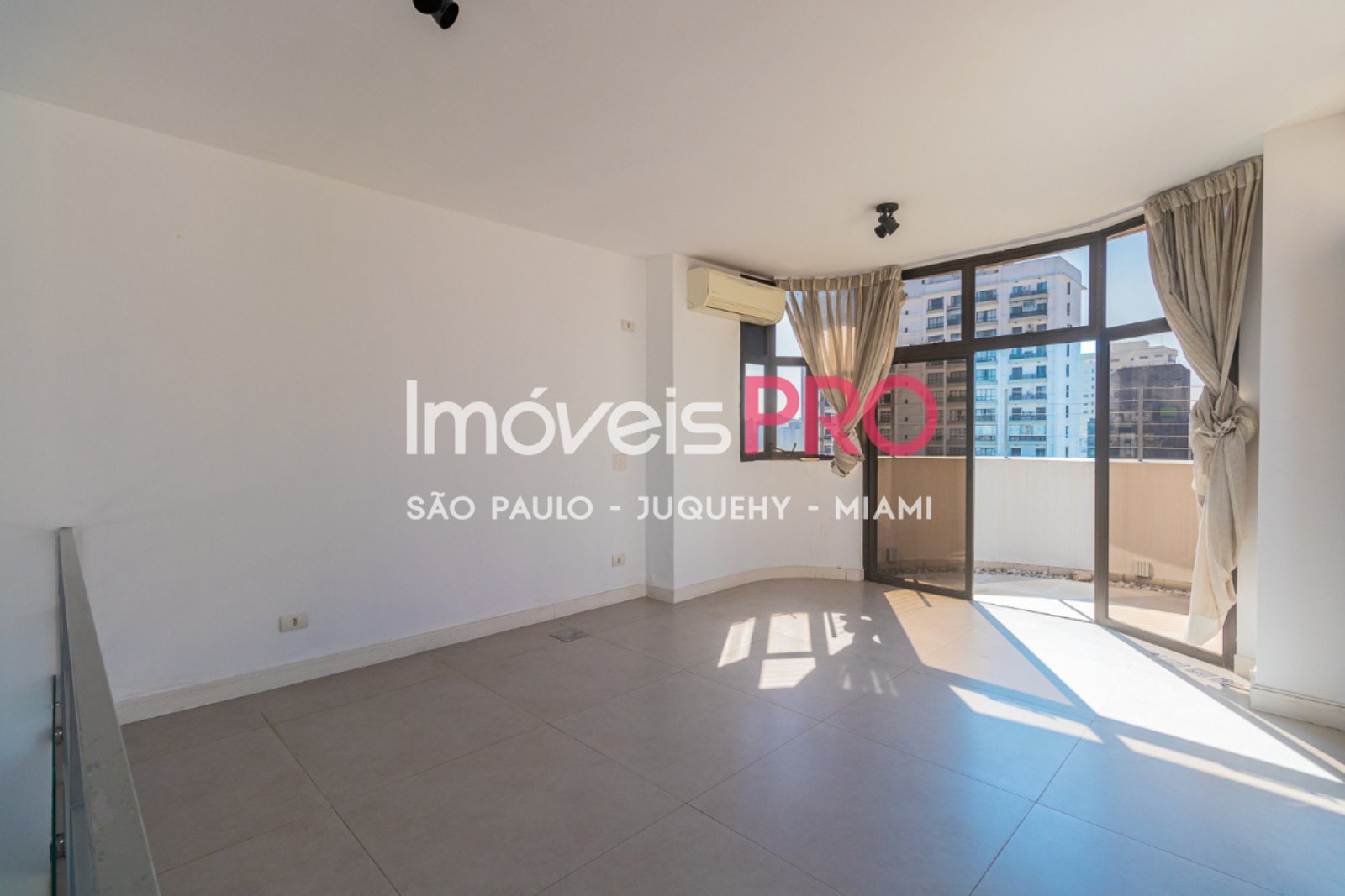 Foto :: https://assets.imoveispro.com.br/thumb/IP39539/cobertura-venda-vila-clementino_IP39539_23_1920x1080.jpg?
