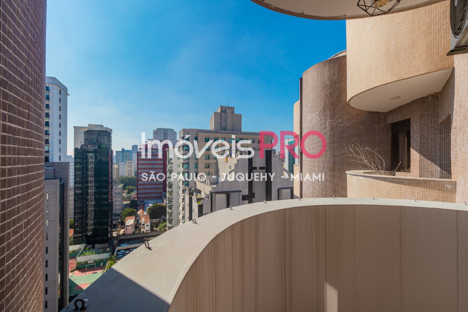 Foto :: IP39539