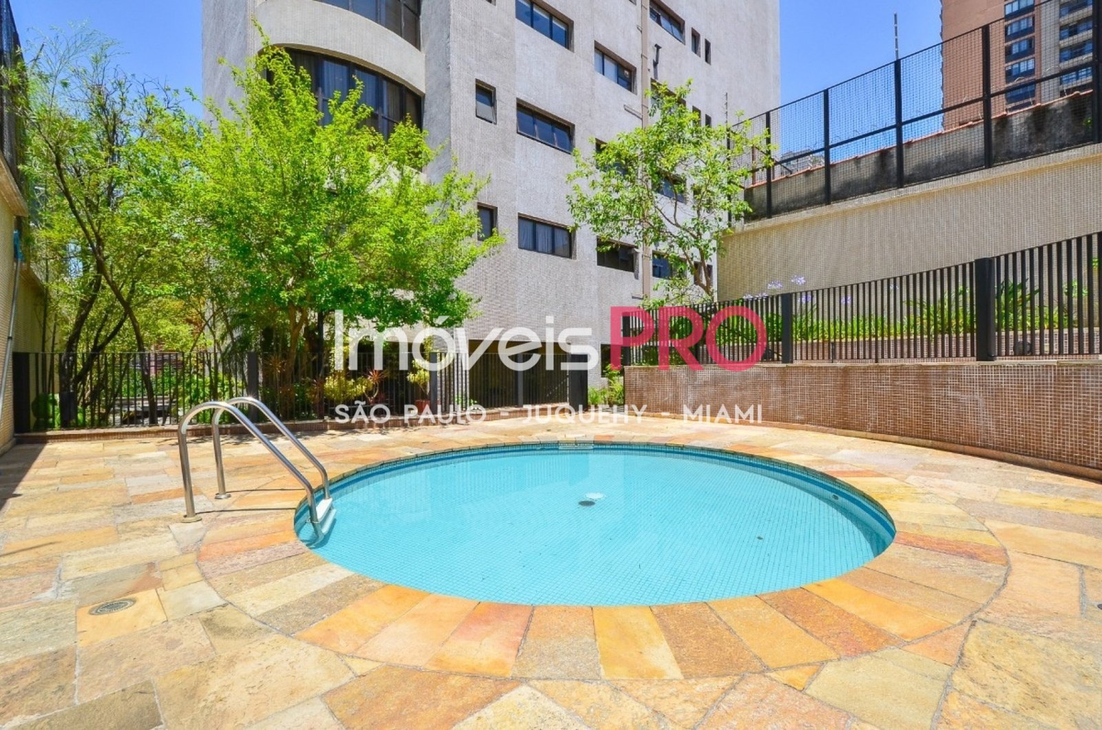 Foto :: https://assets.imoveispro.com.br/thumb/IP39539/cobertura-venda-vila-clementino_IP39539_53_1920x1080.jpg?