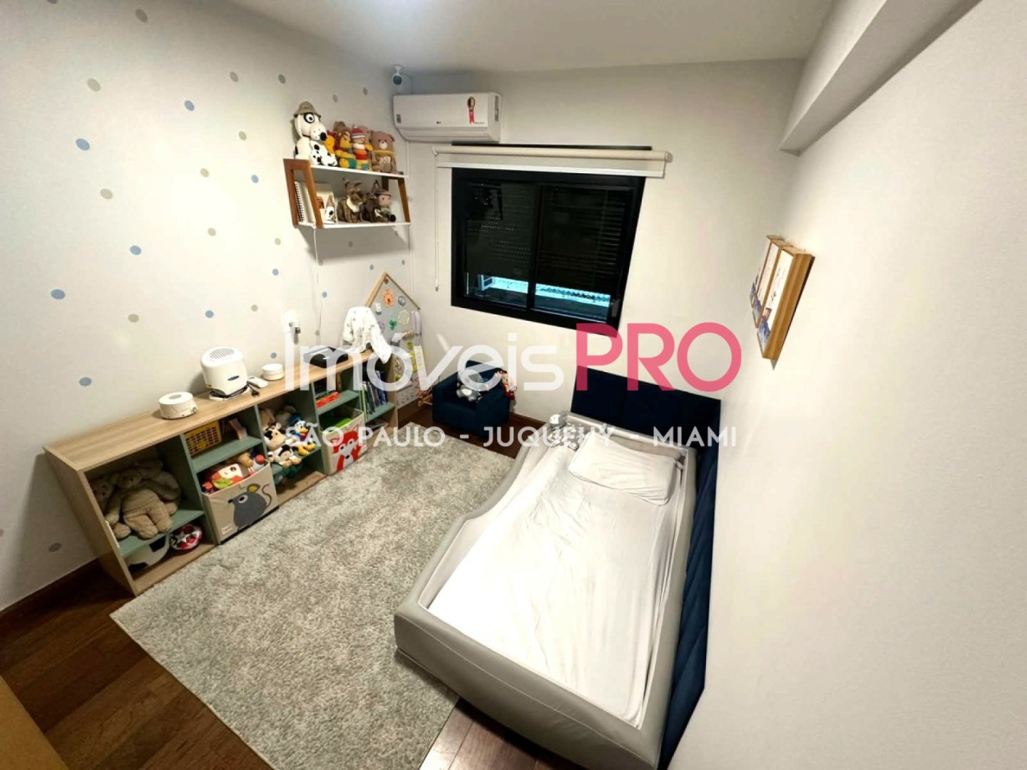 Foto :: IP39542