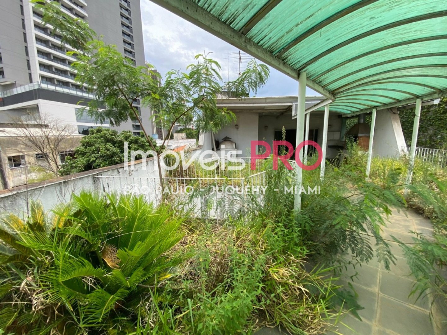Foto :: https://assets.imoveispro.com.br/thumb/IP39545/predio-venda-pinheiros_IP39545_47_1920x1080.jpg?
