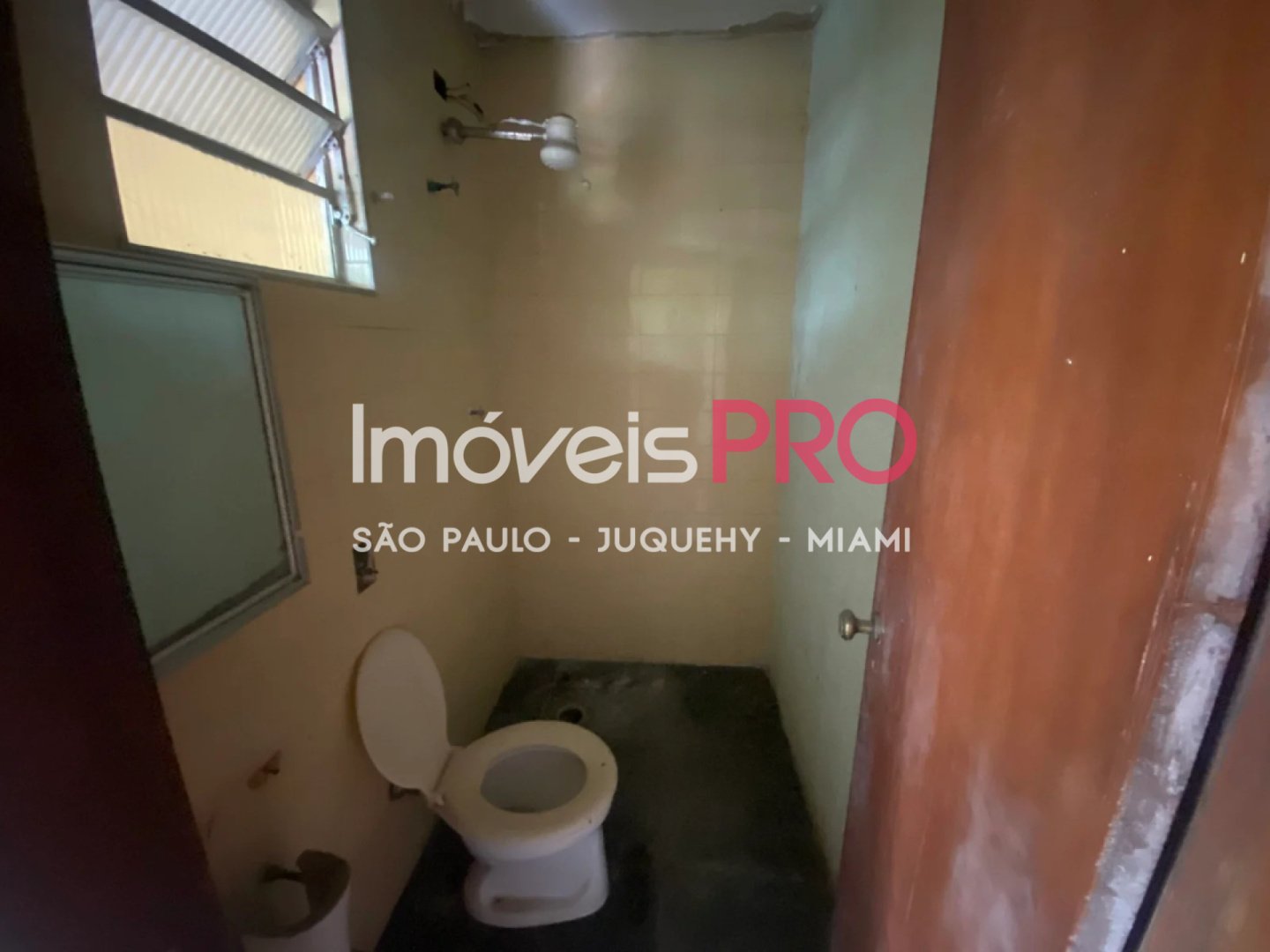 Foto :: https://assets.imoveispro.com.br/thumb/IP39545/predio-venda-pinheiros_IP39545_59_1920x1080.jpg?