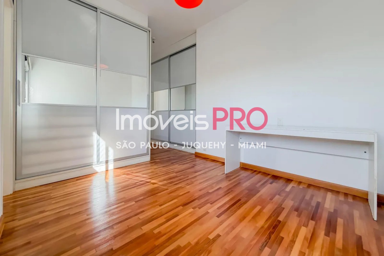 Foto :: https://assets.imoveispro.com.br/thumb/IP39552/cobertura-venda-vila-mariana_IP39552_35_1920x1080.jpg?