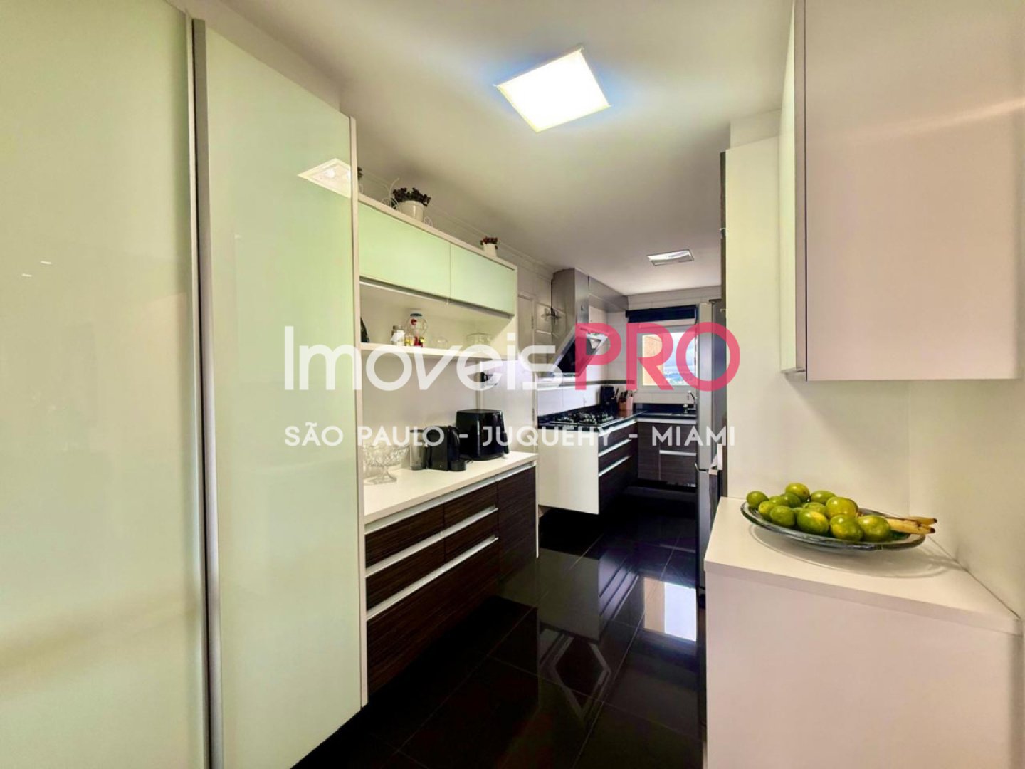 Foto :: https://assets.imoveispro.com.br/thumb/IP39562/apartamento-venda-jardim-marajoara_IP39562_23_1920x1080.jpg?