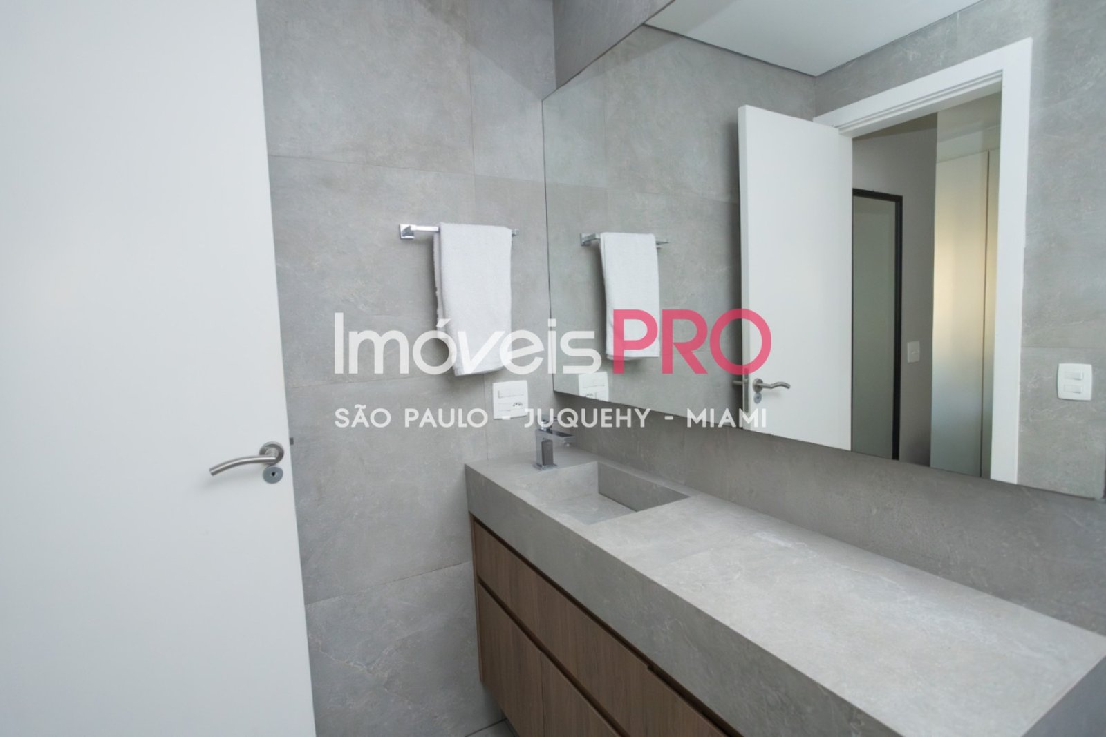 Foto :: IP39575