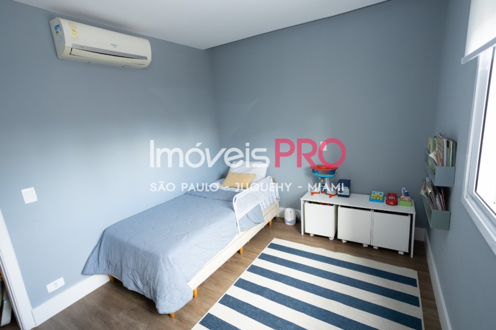 Foto :: https://assets.imoveispro.com.br/thumb/IP39575/apartamento-venda-moema-passaros_IP39575_17_1920x1080.jpg?